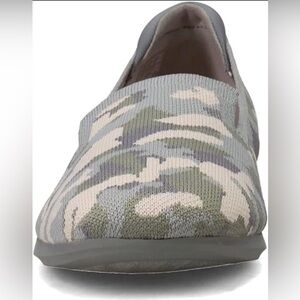 Clarks Carly Dream Womens Flat Khaki Camo Knit US Size 10